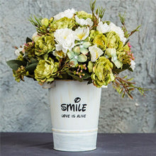 Load image into Gallery viewer, Silk Flower